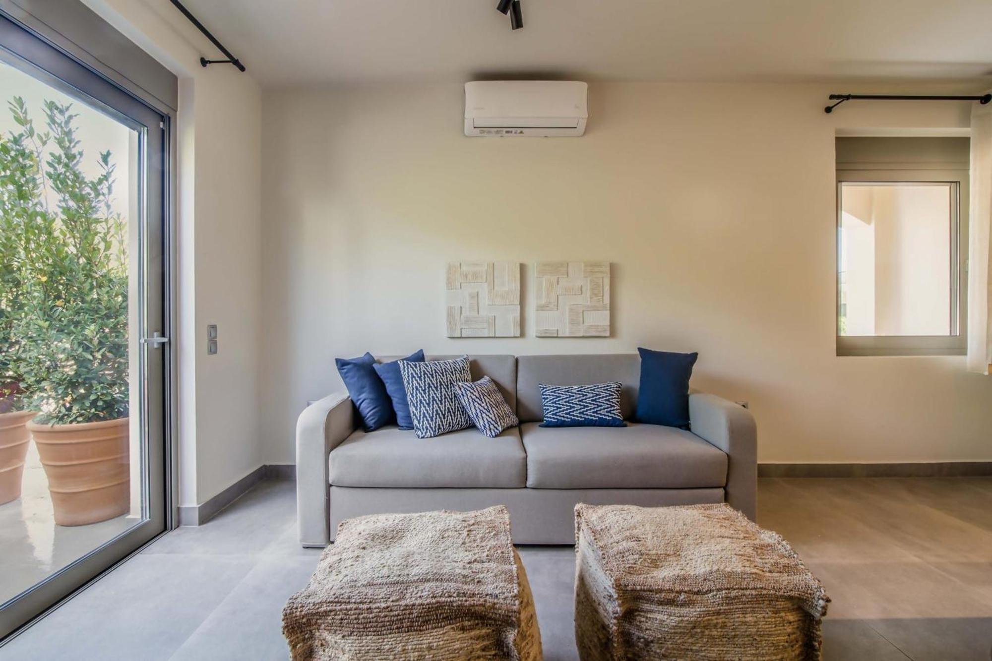 Blue Symphony Suites Apartments Nikiana Exterior foto